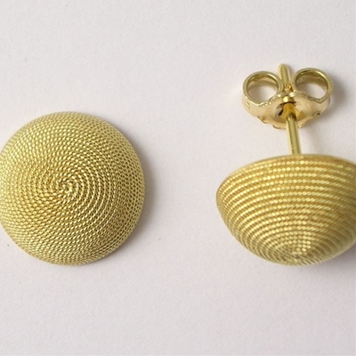 Gold corbula earrings