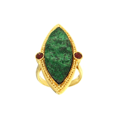 Gold ring with uvarovite and garnets